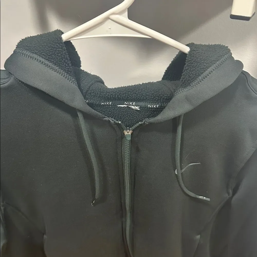 Nike Women's Therma-fit green hoodie